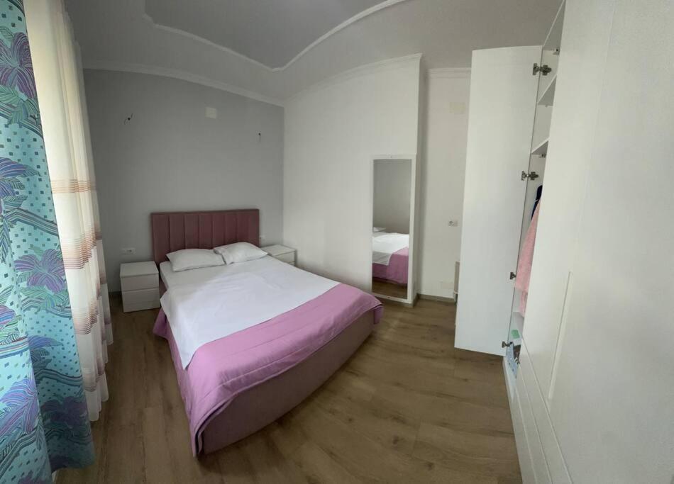 Ecoluxe Tropoja Apartment
